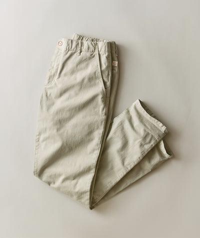 Saturday Twill Chino - Athletic Fit