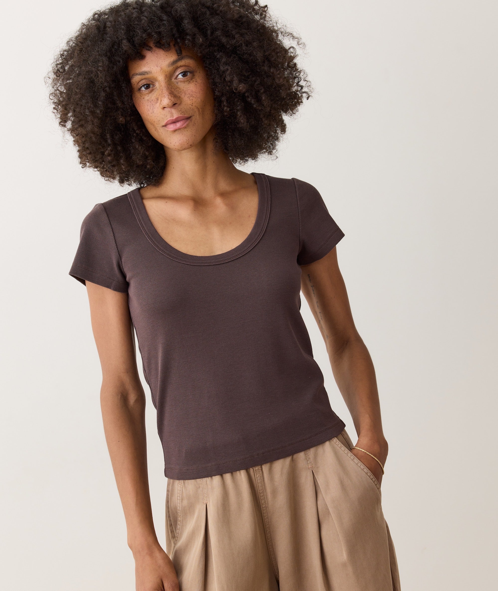 Lexi Rib Sun-In Scoop Tee