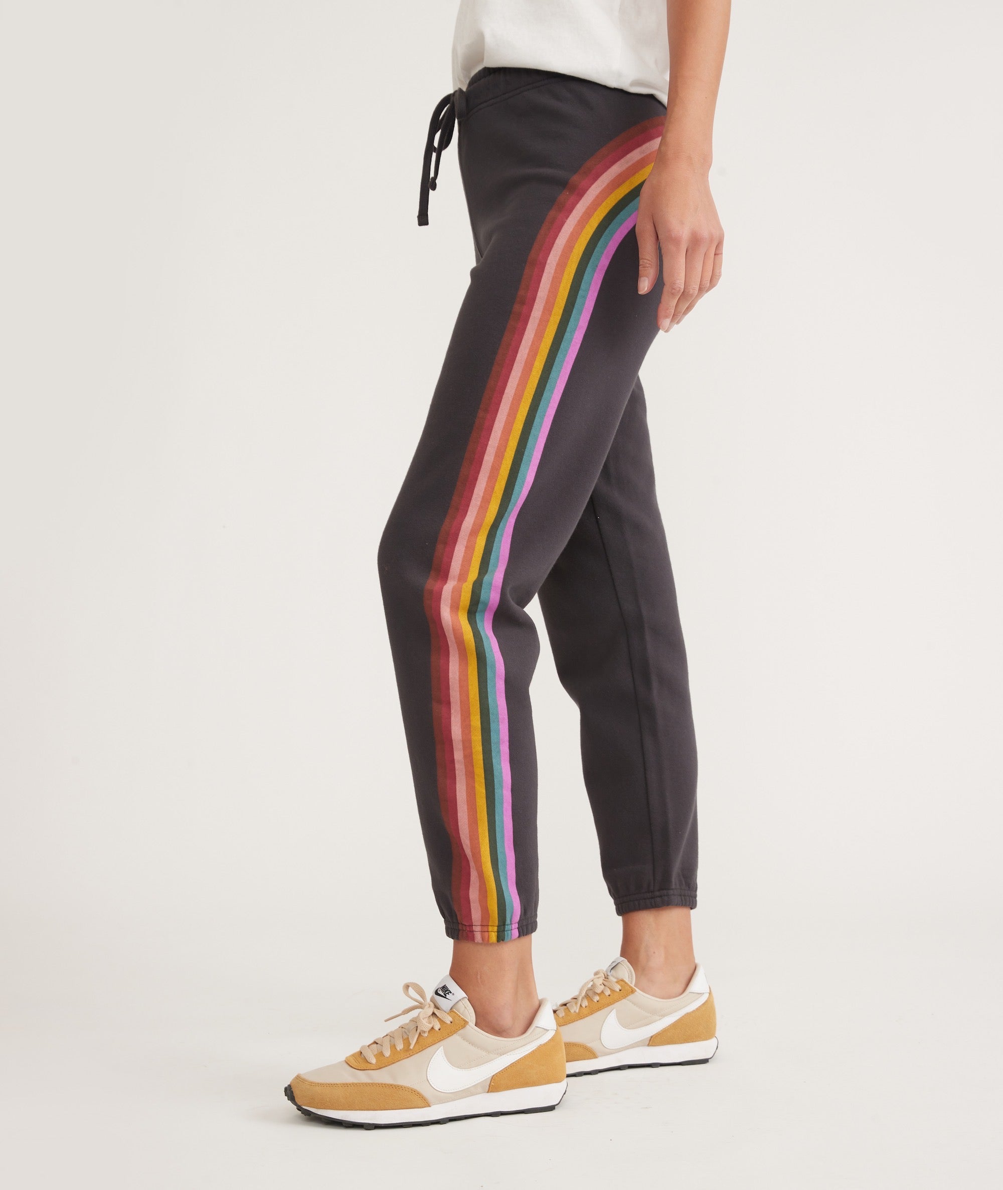 https://www.marinelayer.com/cdn/shop/files/F1_W_Anytime_Sweatpant_Washed_Black_13033-Final-web_2000x.jpg?v=1689273944