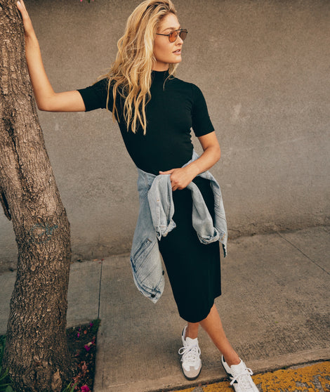 Lexi Rib Mock Neck Short Sleeve Midi Dress in Black