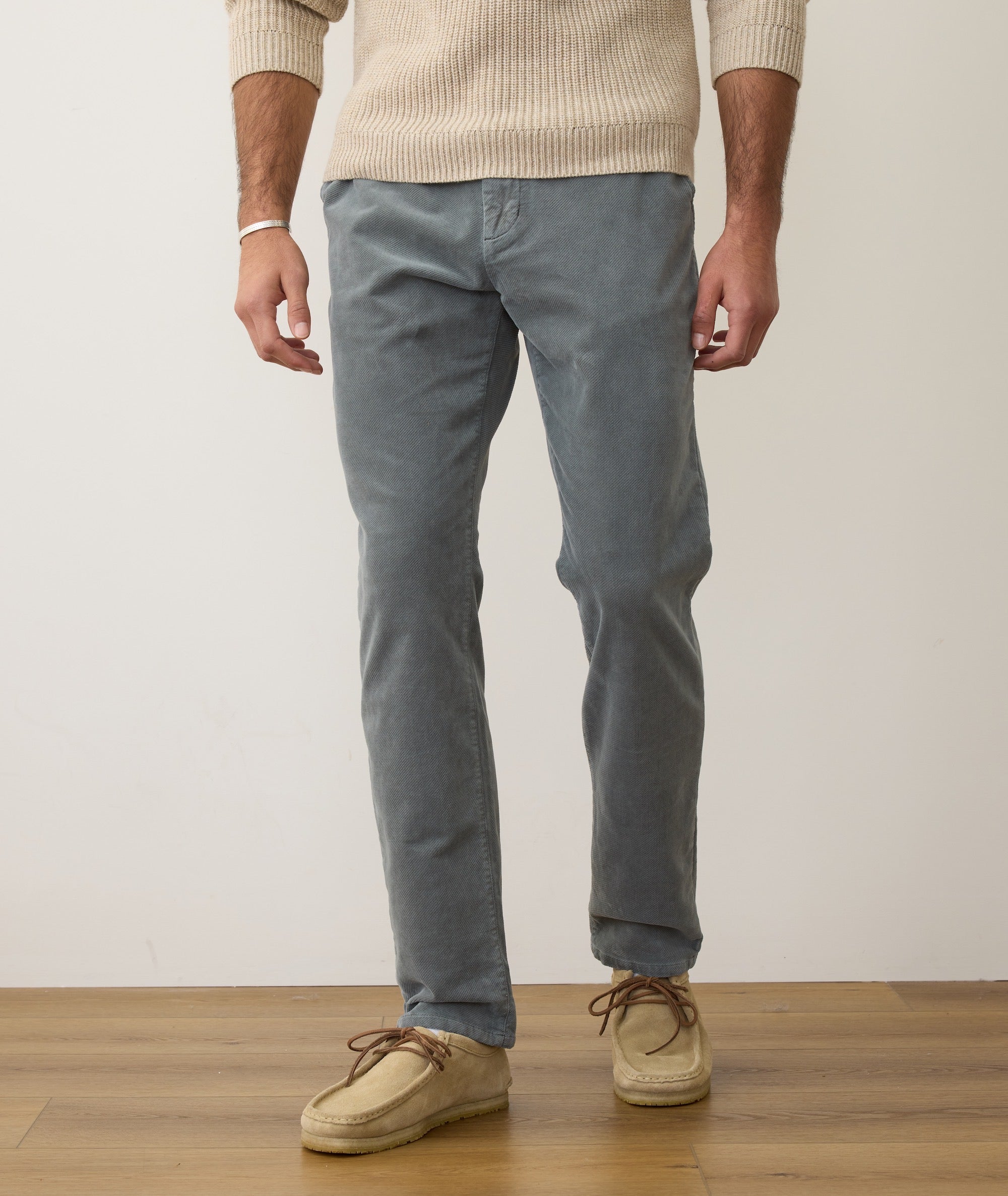 Uxlayotgan qiz bilan jinsiy aloqa video