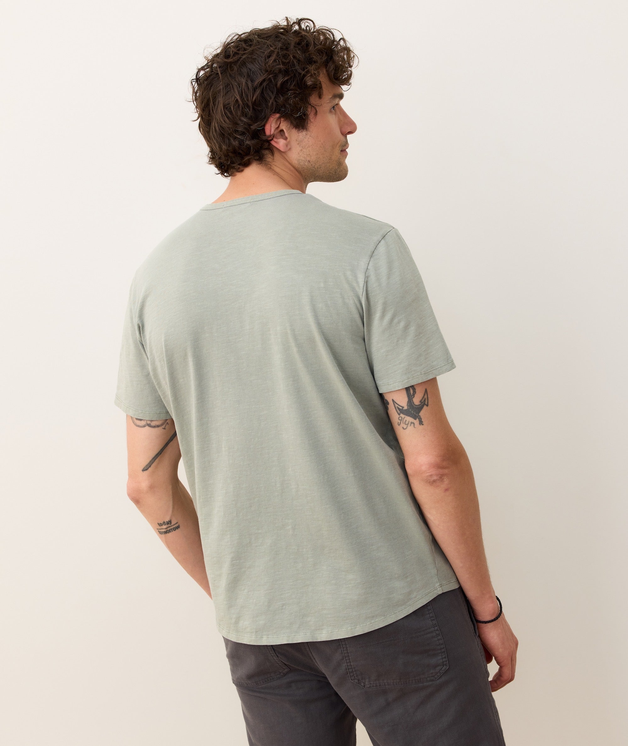 Saddle Hem Crew Tee