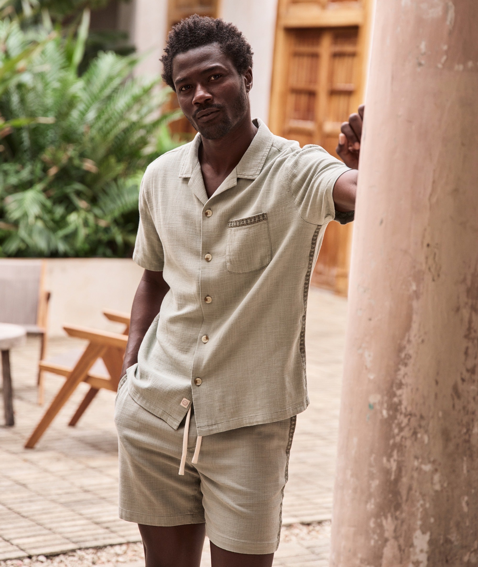 Stretch Selvage Embroidered Resort Shirt