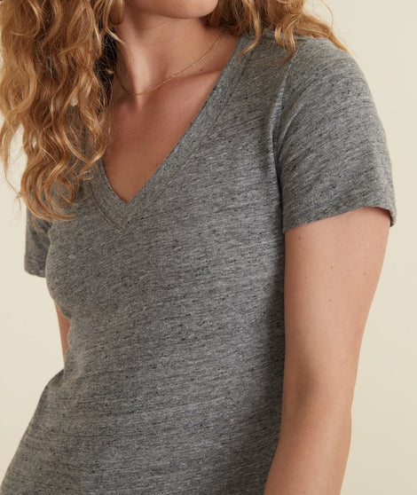 Classic V-Neck Tee in Mid Heather Grey