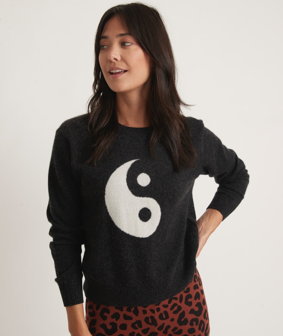 Harper Cashmere Sweater in Charcoal Yin-Yang