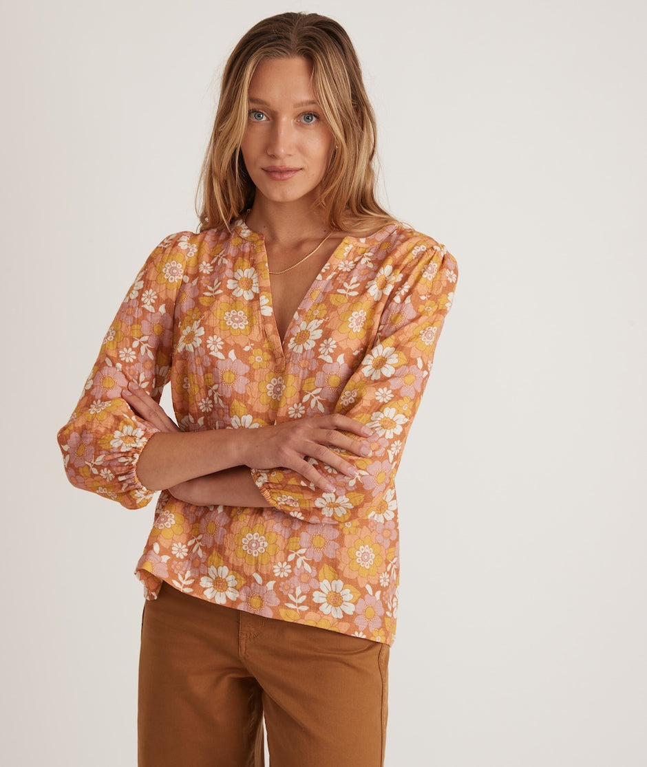 Jamie Banded Collar Top in Amber Brown Wallpaper Floral