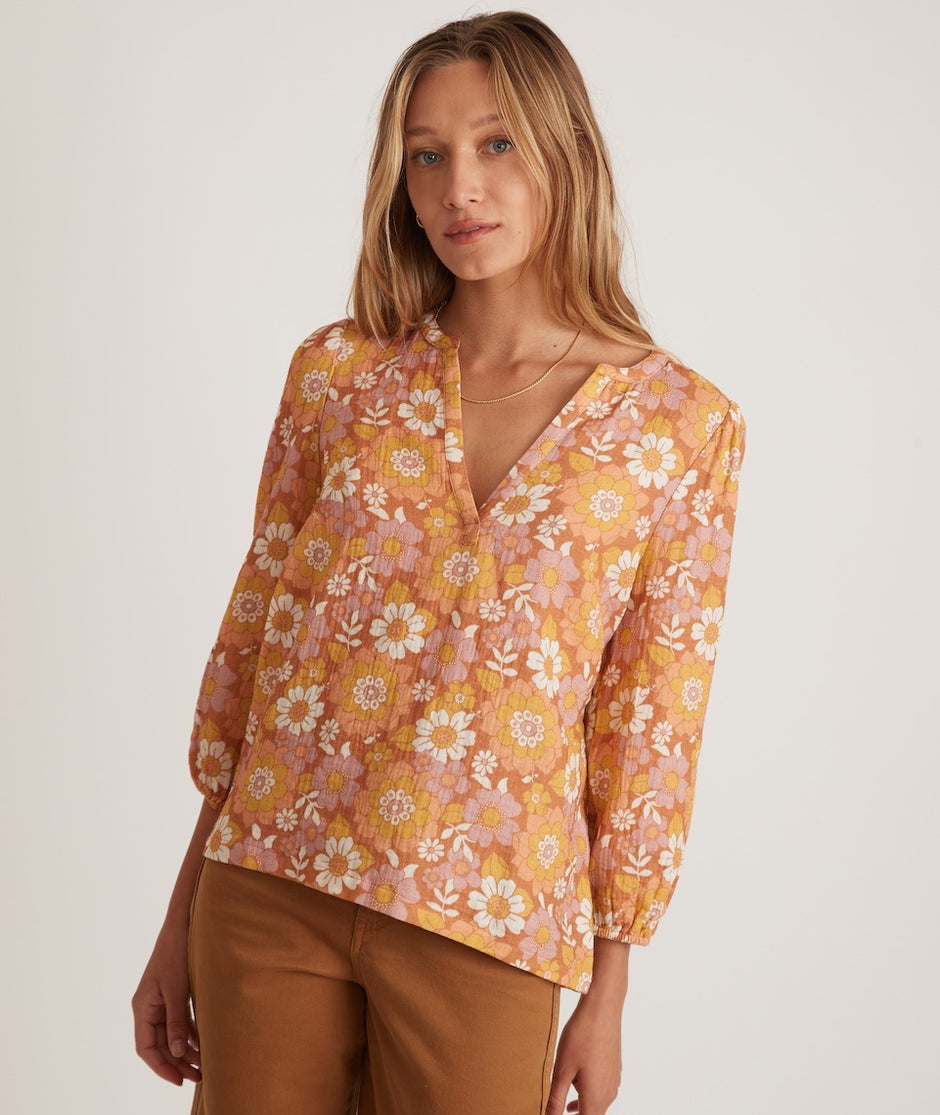 Jamie Banded Collar Top in Amber Brown Wallpaper Floral