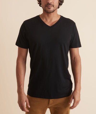 Signature V-Neck Tee in Black